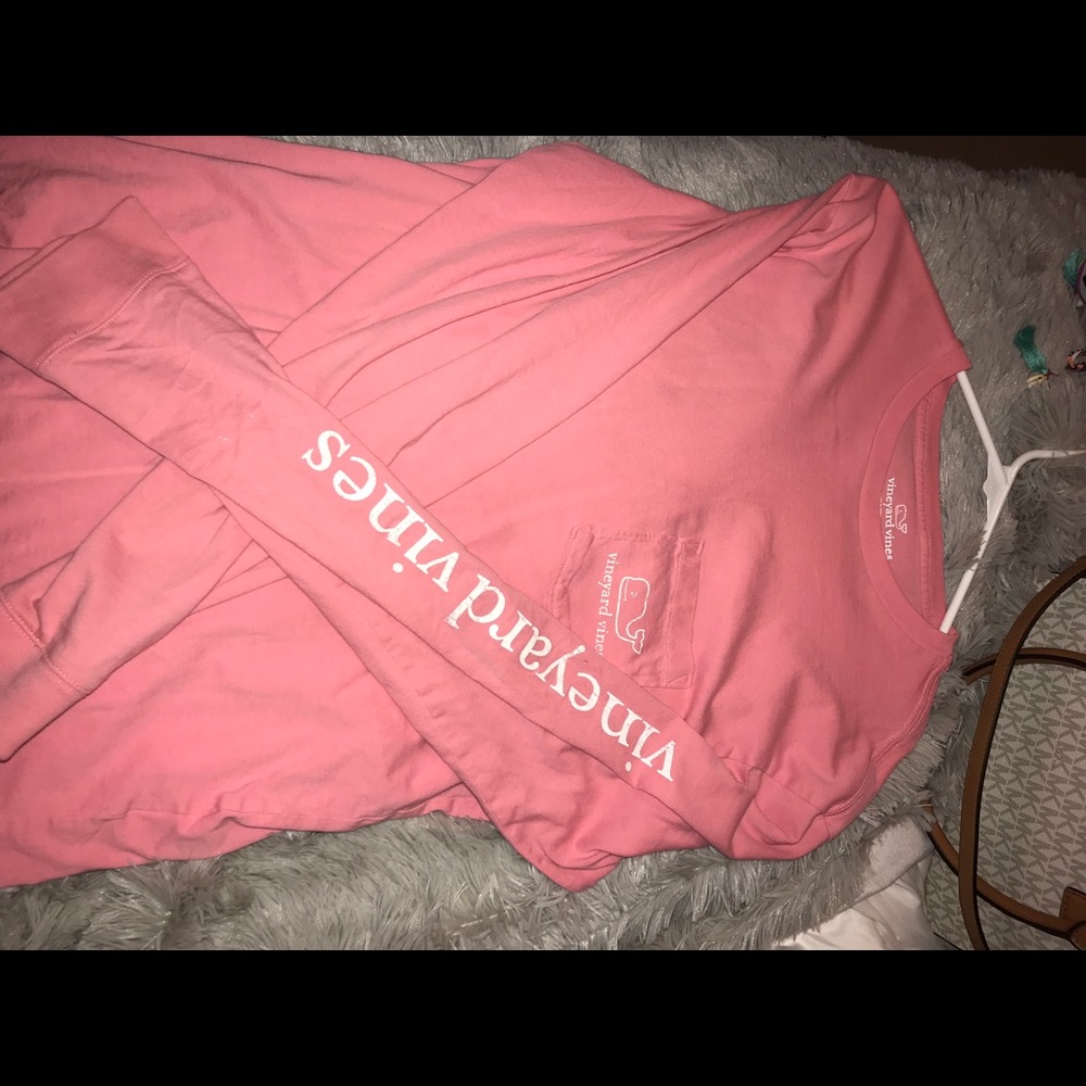 vineyard vine shirt